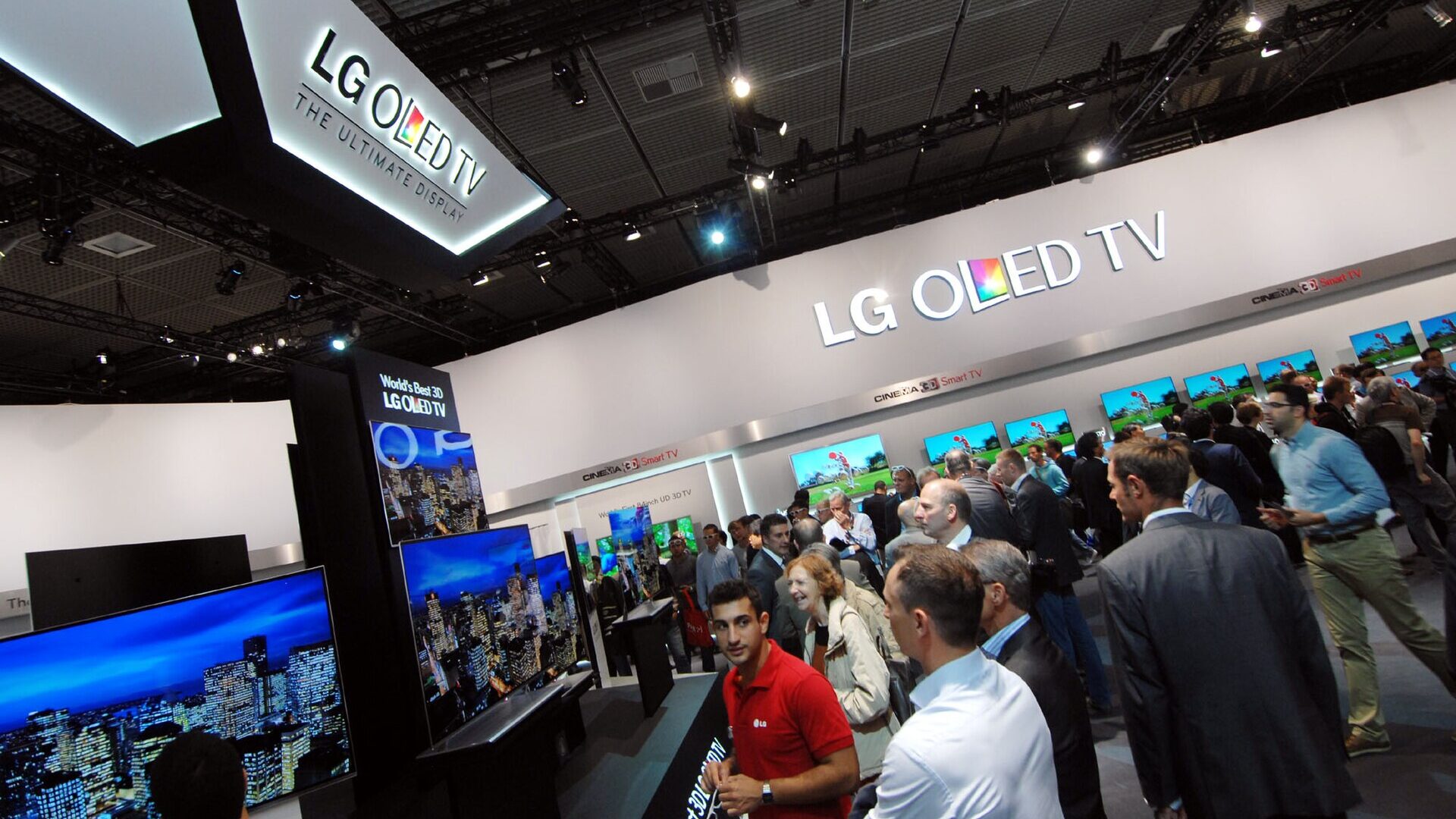 OLED или MiniLED: какой телевизор брать в 2026 году и не пожалеть