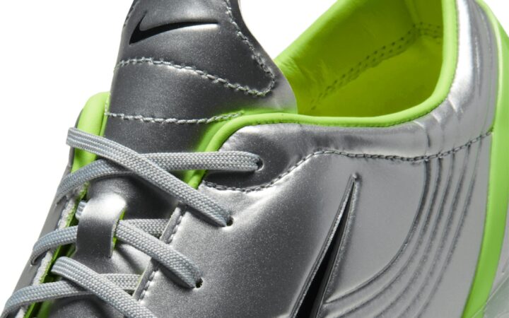 Nike Роналдоның хром бутсаларын кроссовкаға айналдырды