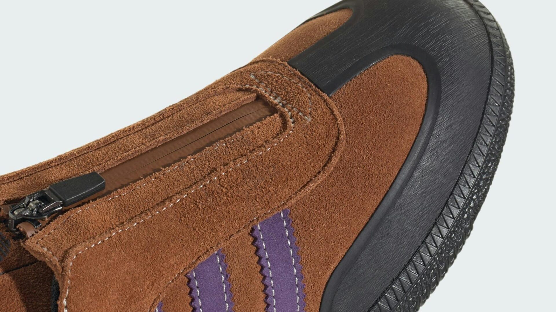 adidas Samba-ның бауын сыдырмамен жапты
