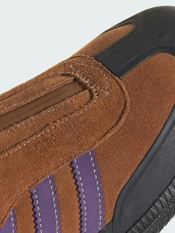 adidas Samba-ның бауын сыдырмамен жапты