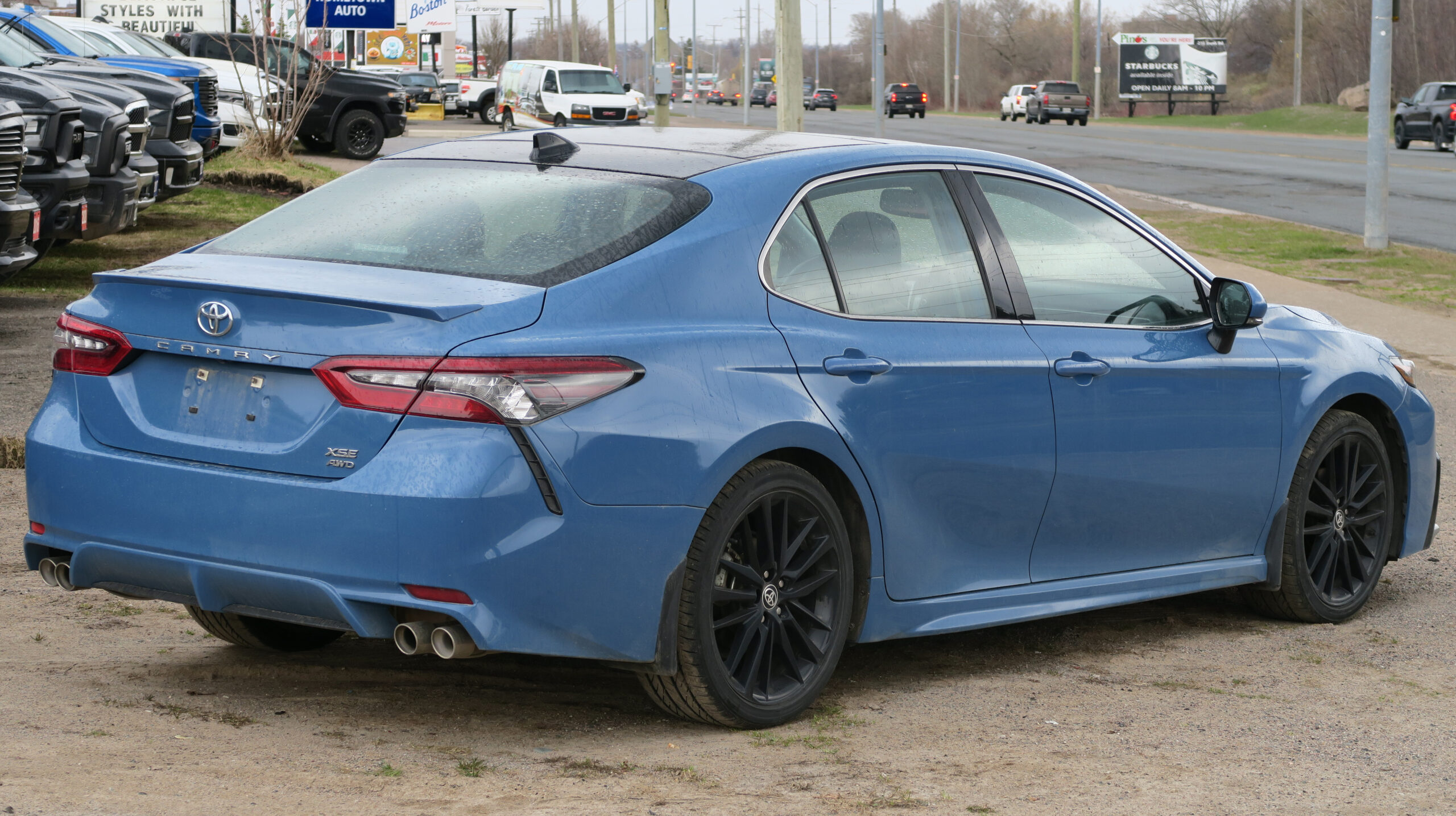 Toyota Camry 70 (XV70) XSE AWD, 2023 жыл, америкалық нұсқаның артқы шамдары