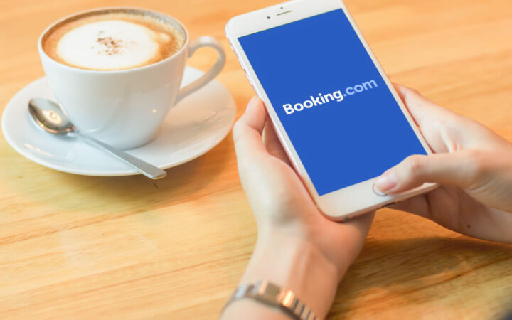 Еврокомиссия проверит, как Booking.com борется с мошенниками