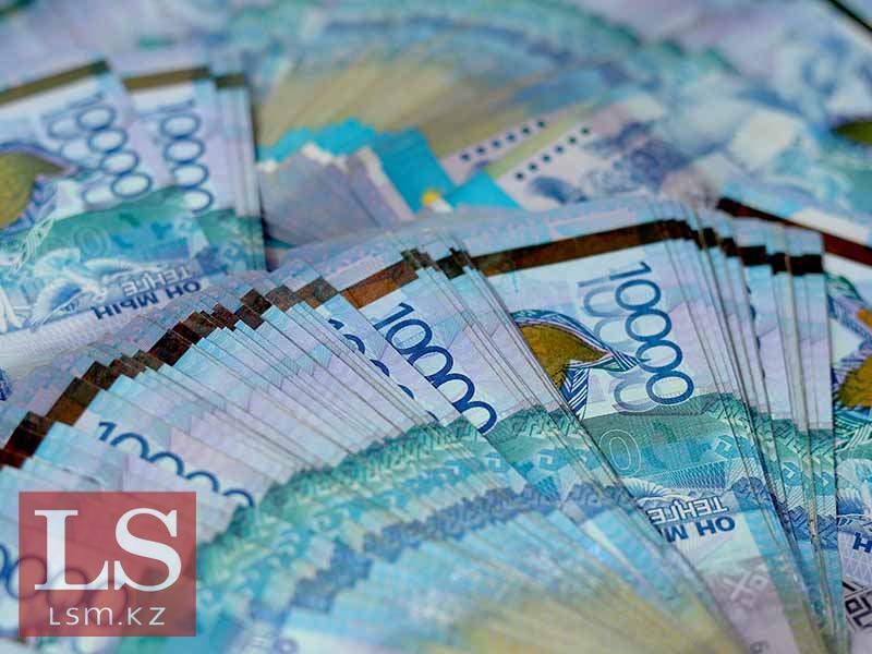 Қазақстаннан Ресейге аударымдар бір айда 14 есе азайды