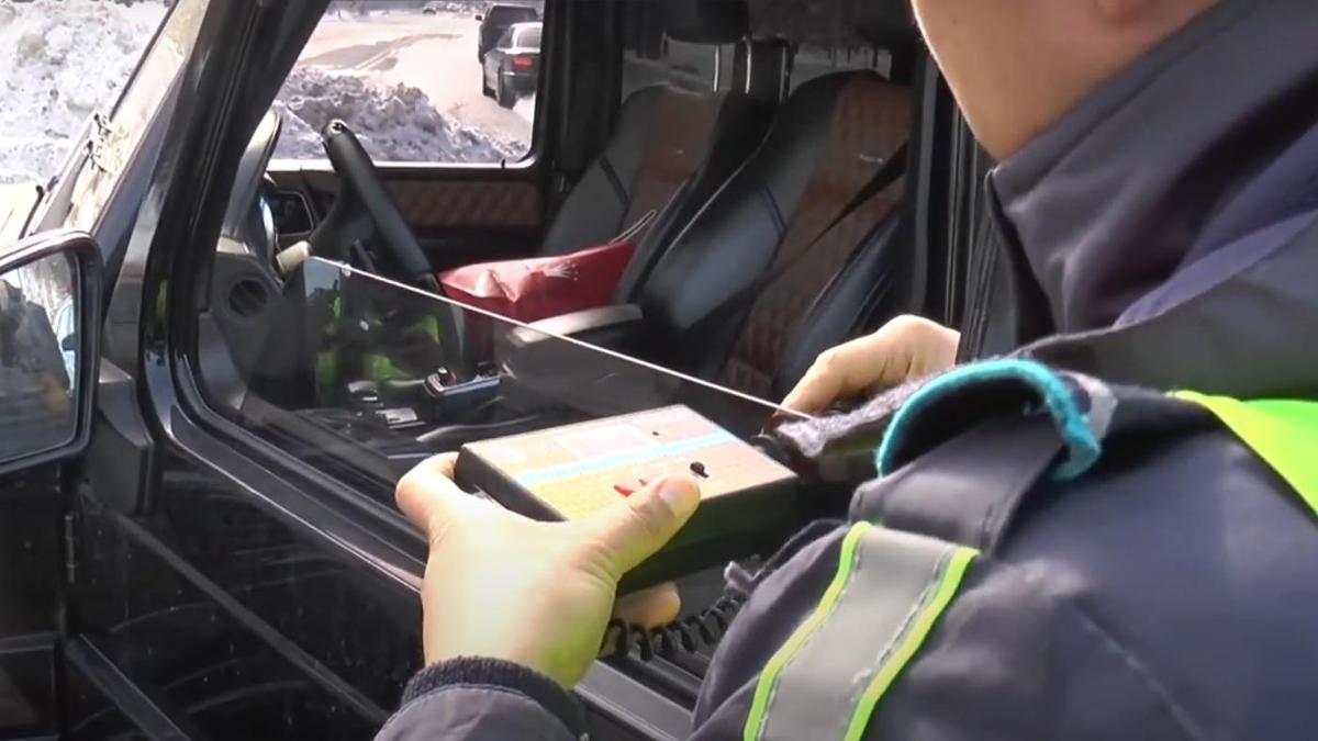 Тонированные боковые стёкла автомобиля