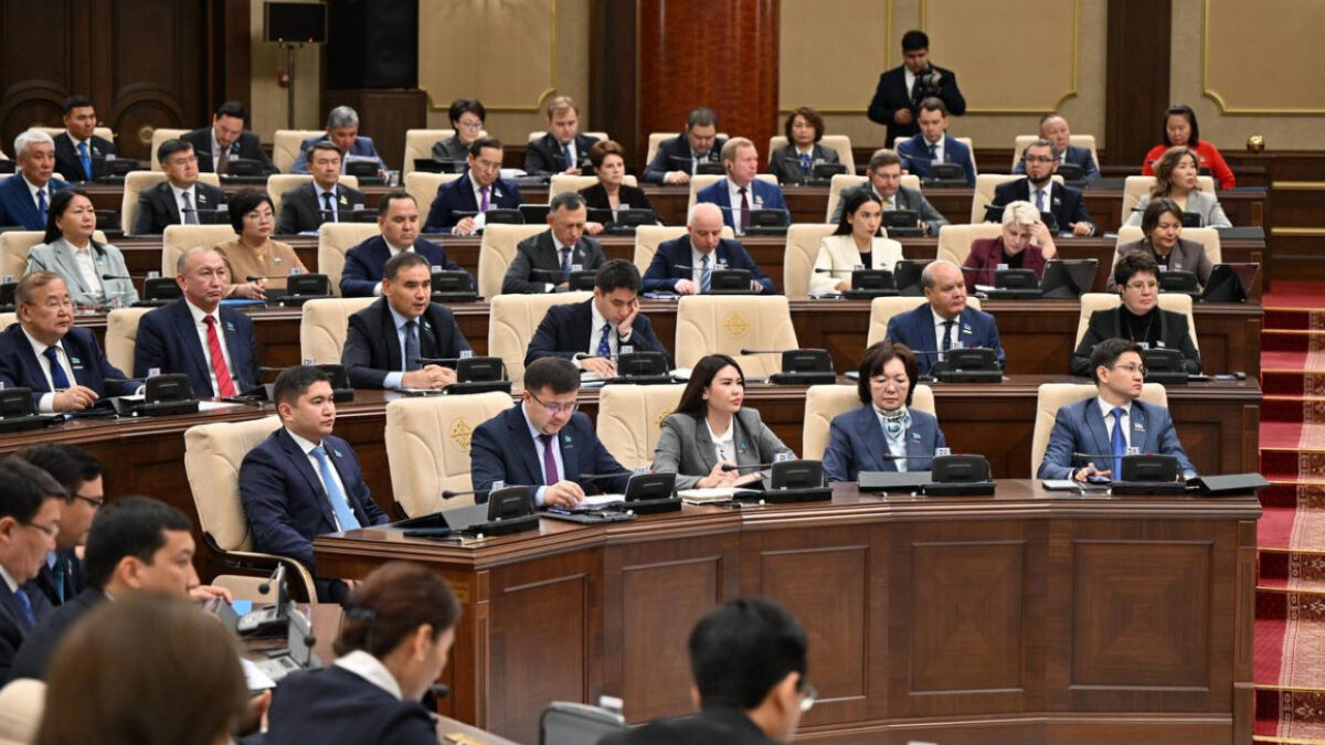 Құрылтай Шәмші Қалдаяқов медалін мақұлдады