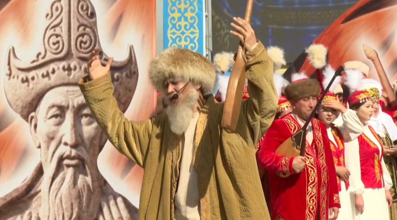 Жамбылдың 180 жылдығына 25 мың адам жиналды