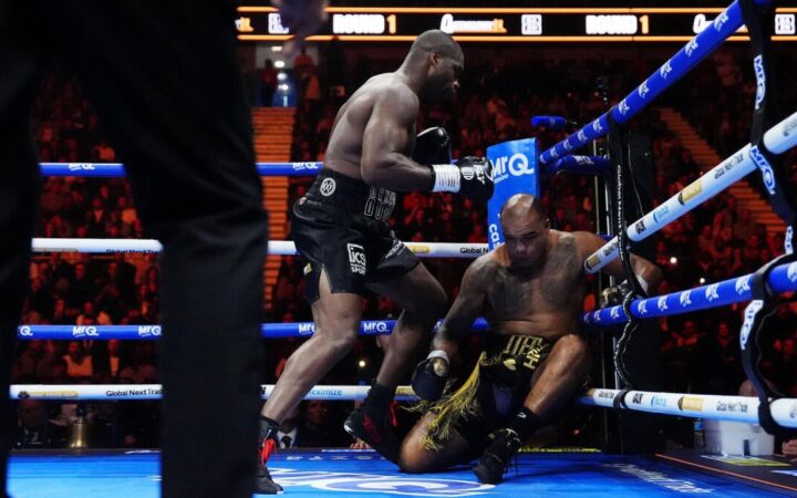 Дюбуа за два раунда разбил Уордли и сохранил пояс WBO