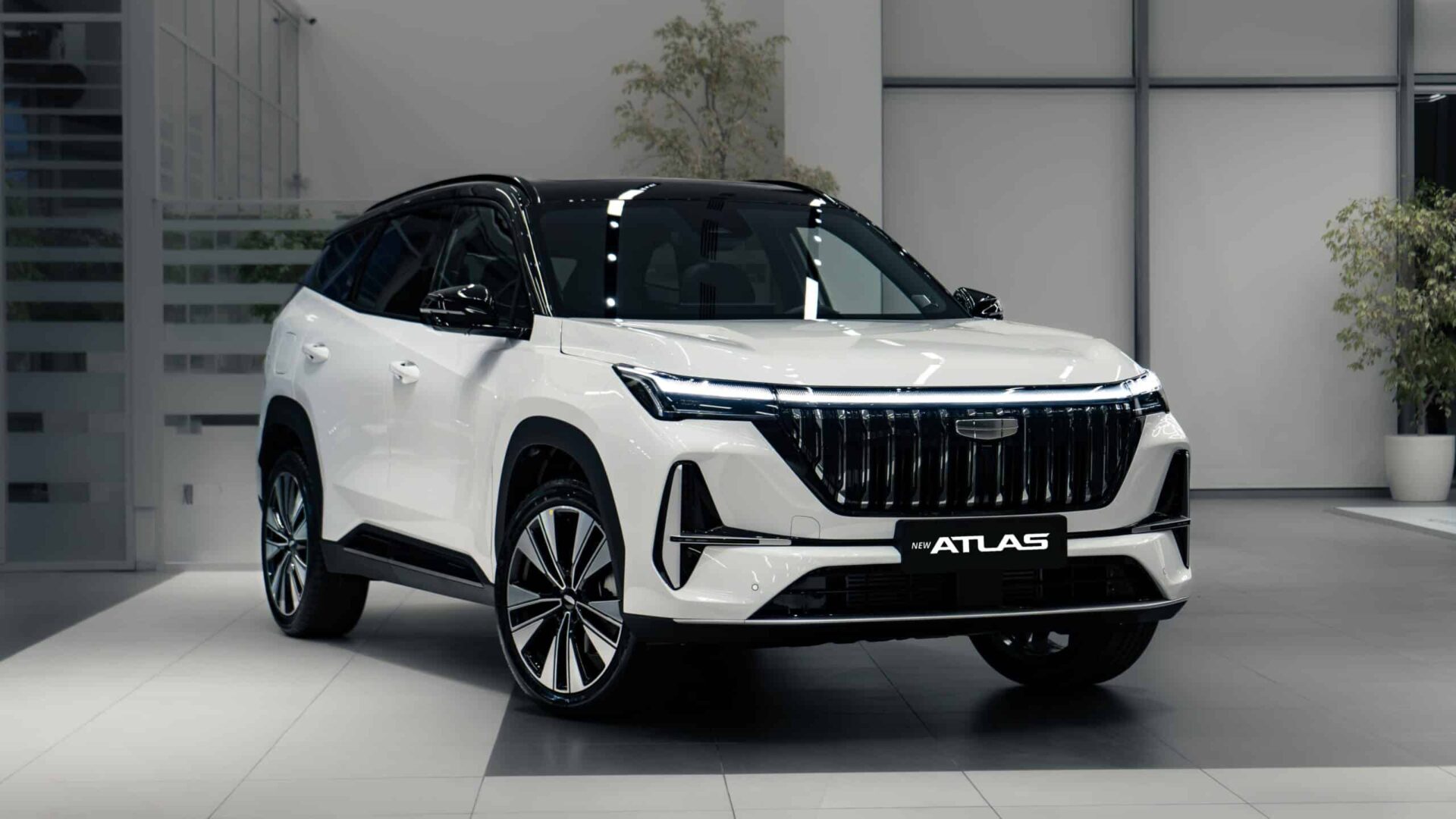 Geely привезла в Казахстан новый Atlas от 11 млн тенге
