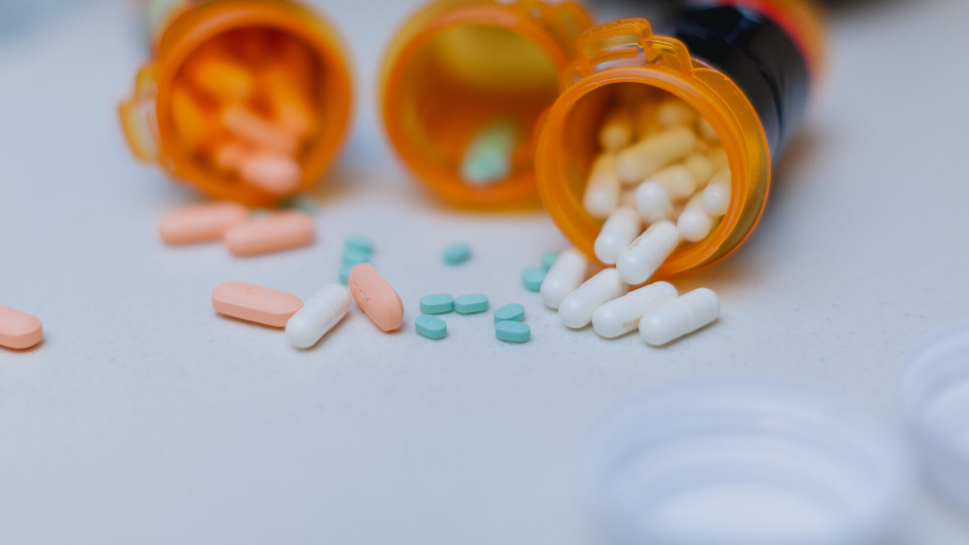 Cochrane: обеды от фармкомпаний меняют назначения врачей