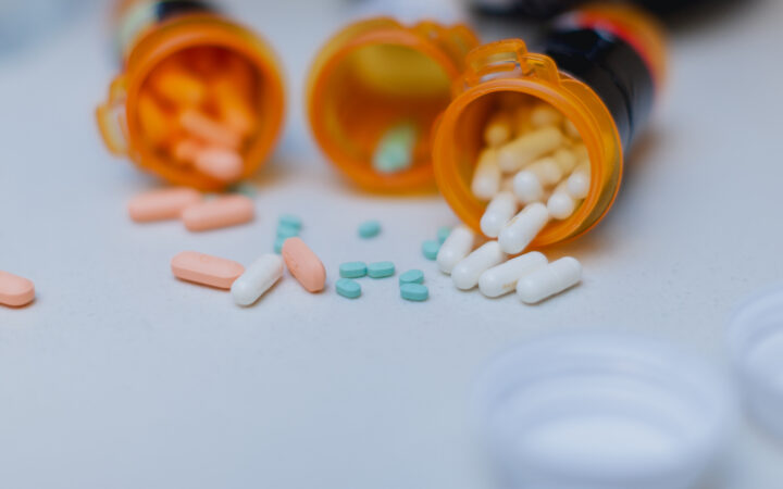 Cochrane: обеды от фармкомпаний меняют назначения врачей