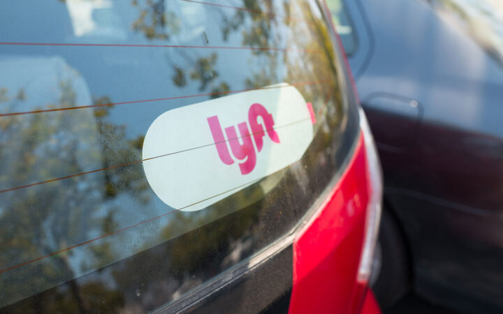 Lyft жүргізушілер мәртебесі ісі бойынша $272,5 млн төлейді