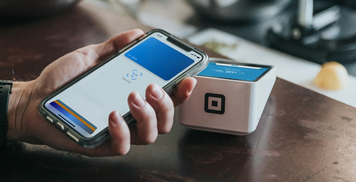 Британия хочет открыть NFC в iPhone для чужих кошельков