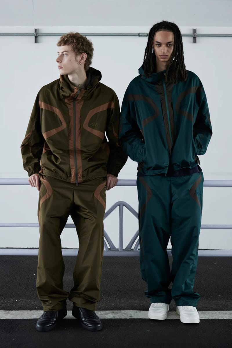 Вещь из четвёртой капсулы White Mountaineering x Umbro крупным планом