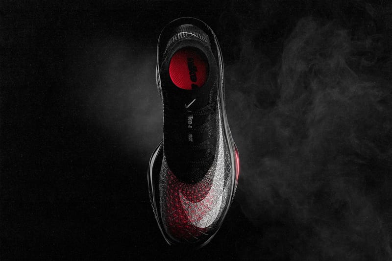 Nike Apex марафон кроссовкасы басқа қырынан