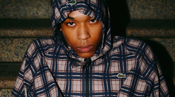 Lacoste и BEAMS сшили клетчатый костюм к 50-летию BEAMS