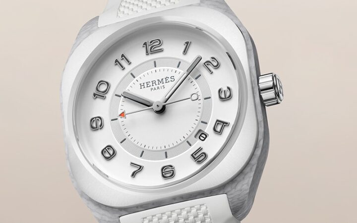 Hermès H08 сағатын көк және ақ керамикамен шығарды