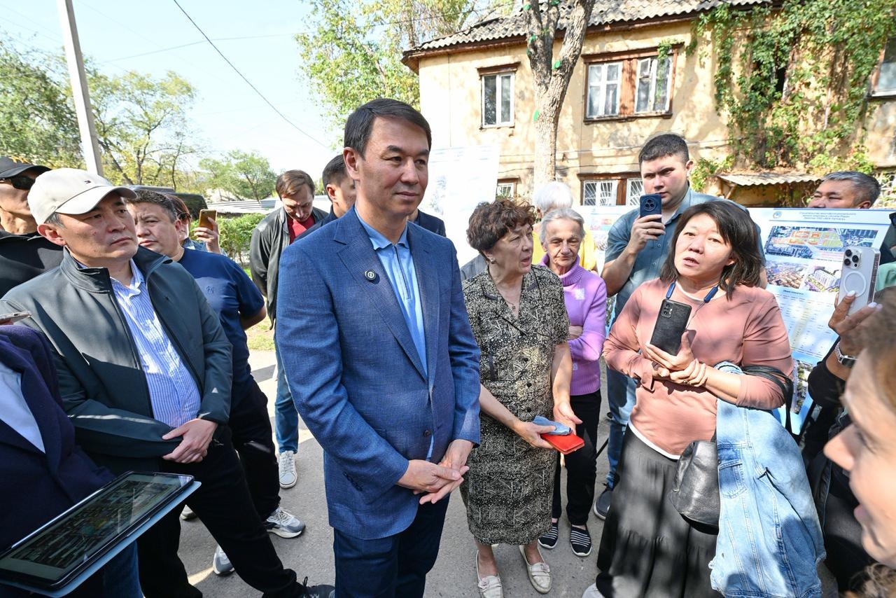 Тұрғындары көшіріліп жатқан Алматының ескі тұрғын үй кварталы