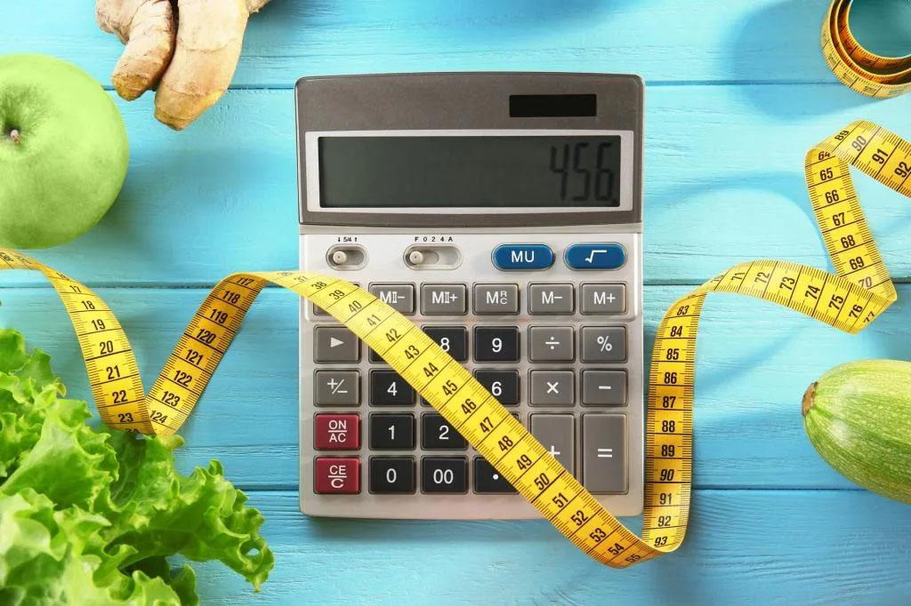Ақуыз, май және көмірсуы теңестірілген тағам