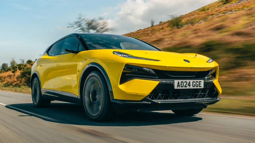 Электрокроссовер Lotus Eletre R