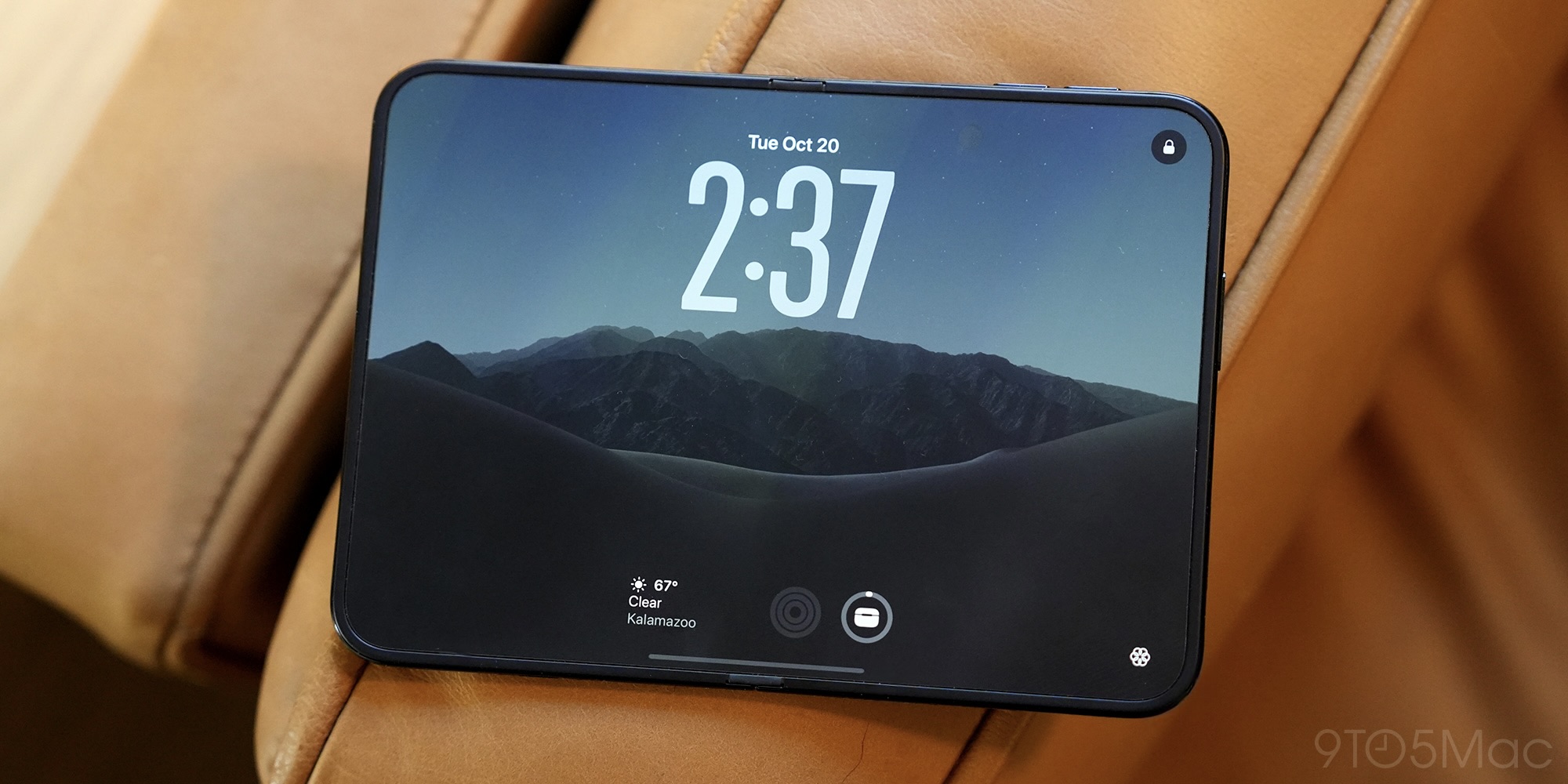 Складной iPhone Duo в Казахстане стоит от 1,4 млн тенге