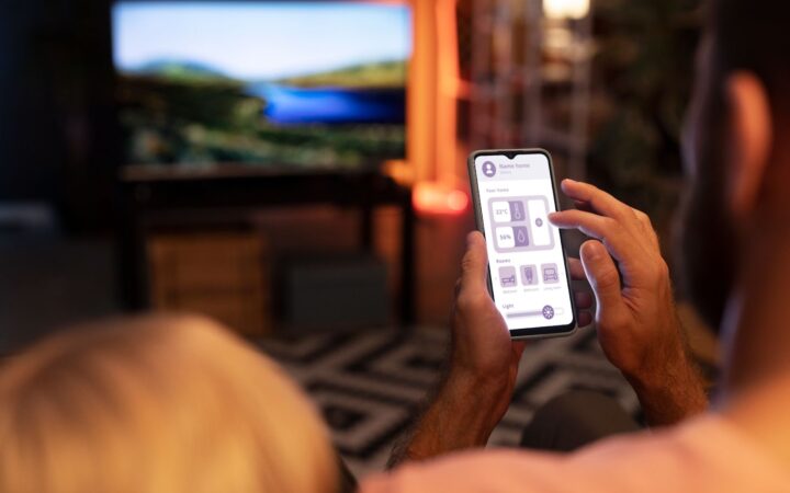 Телефонды теледидарға қалай қосуға болады: Wi-Fi және кабель арқылы