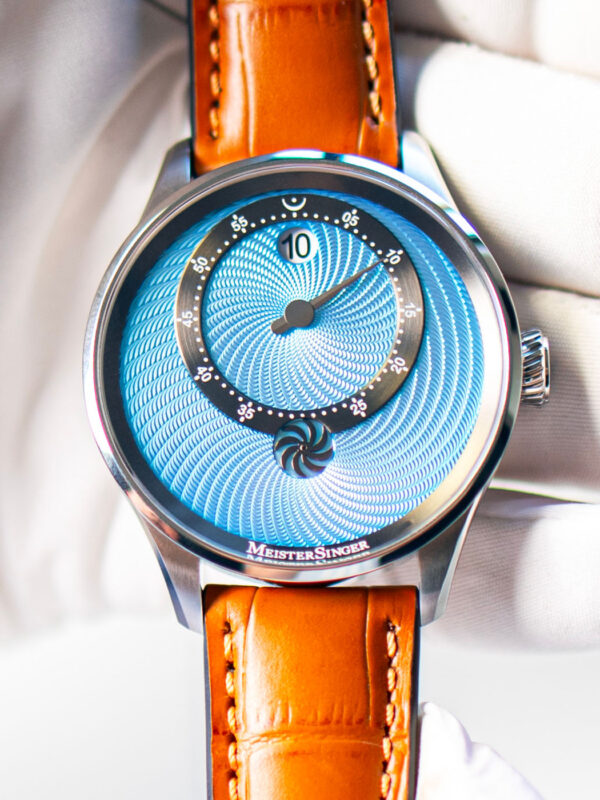 MeisterSinger Panthero көгілдір гильош тергішпен шықты