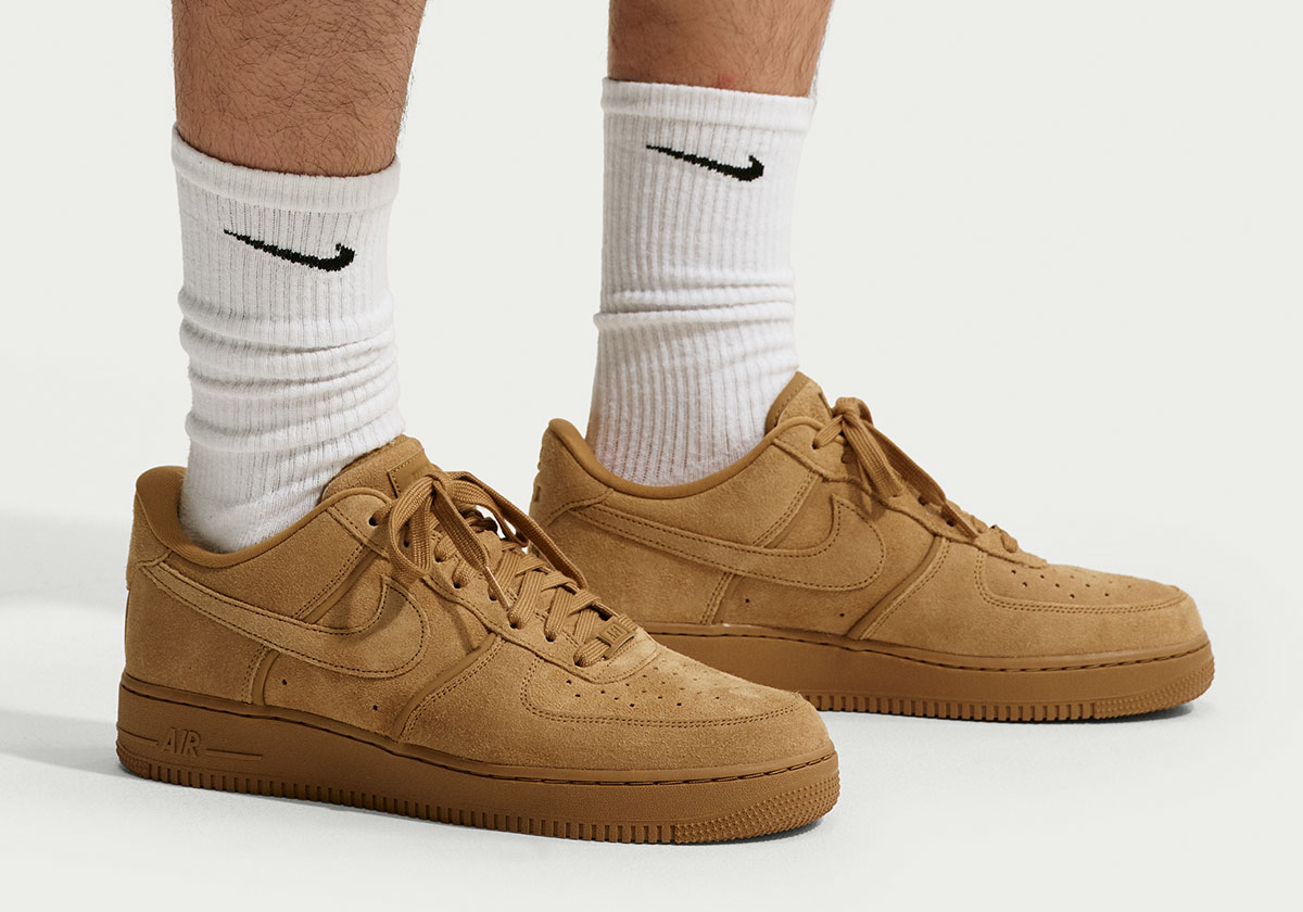 Nike Air Force 1 «Wheat»-ты түкті күдеріден қайта шығарды