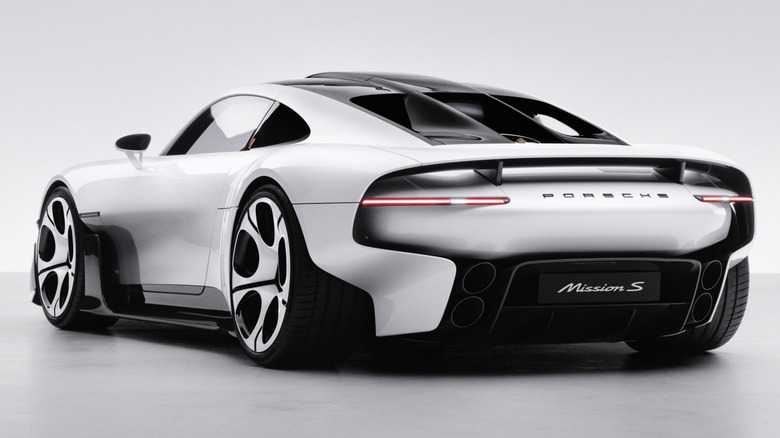 Porsche Mission S, вид сзади сбоку