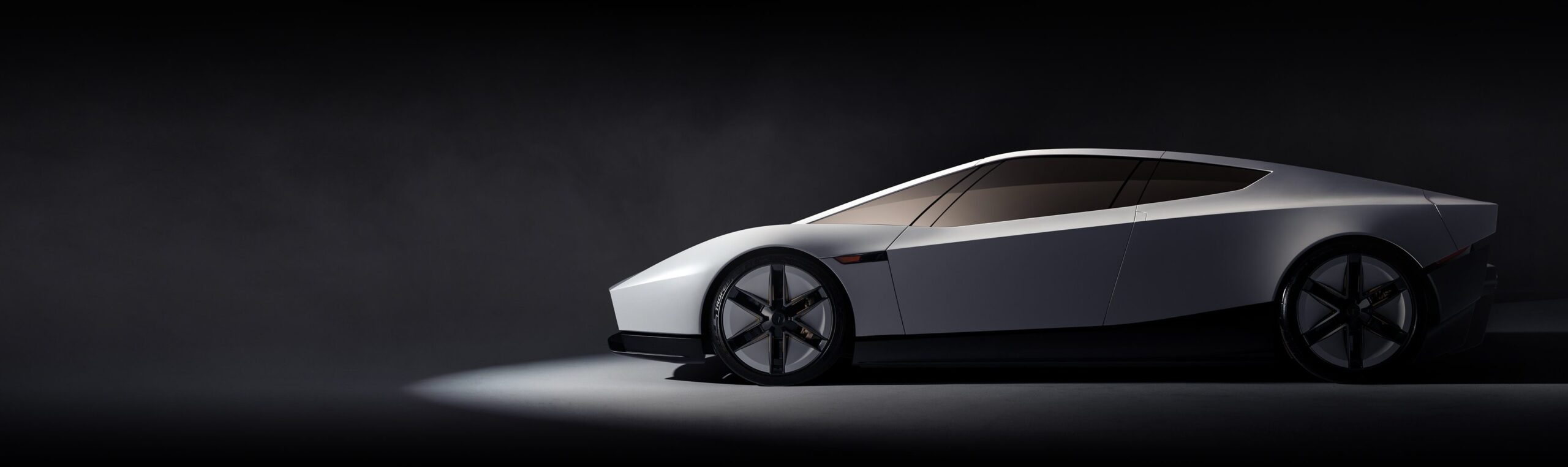 Салон Tesla Roadster с рулём-штурвалом