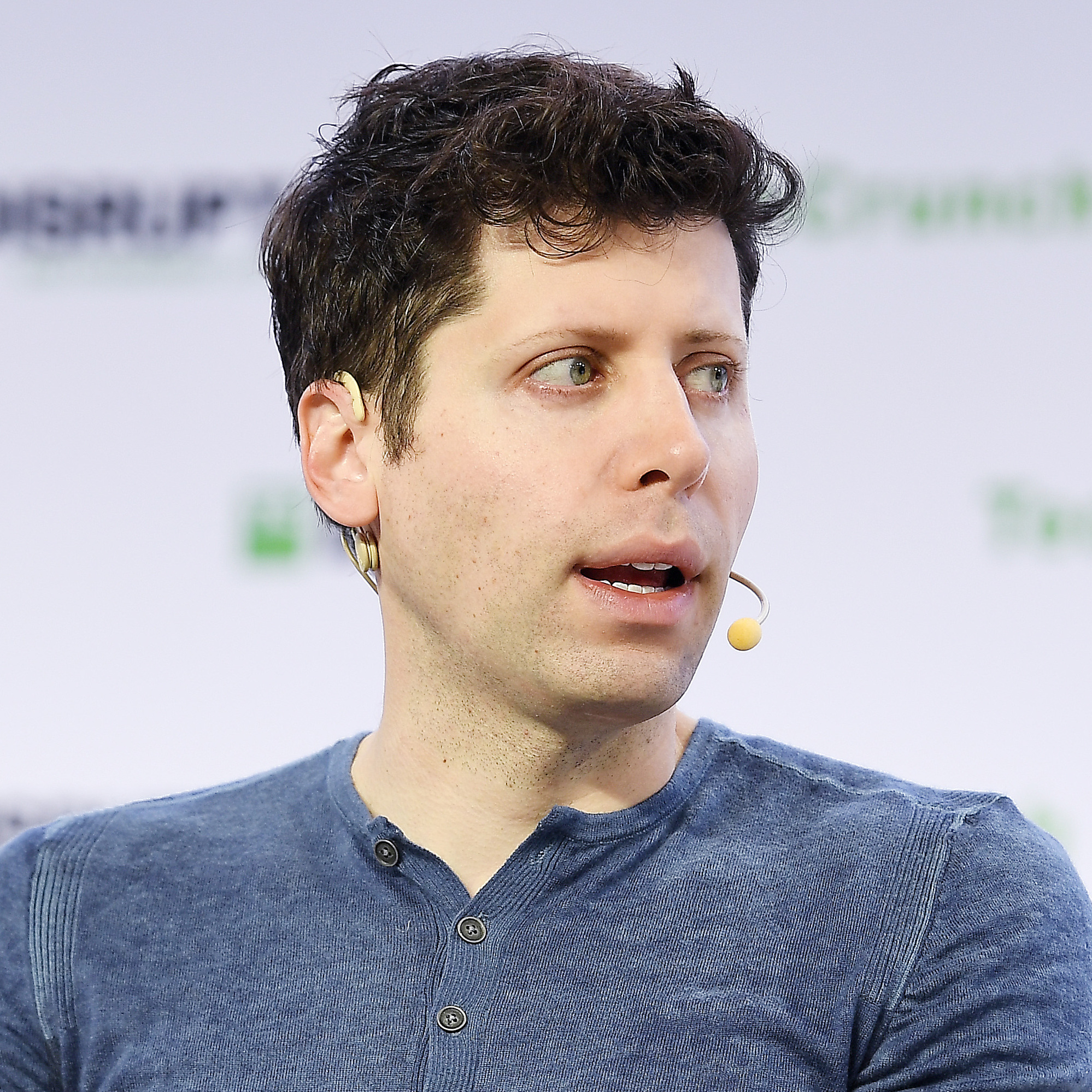 Сэм Альтман подтвердил, что OpenAI построит гуманоида