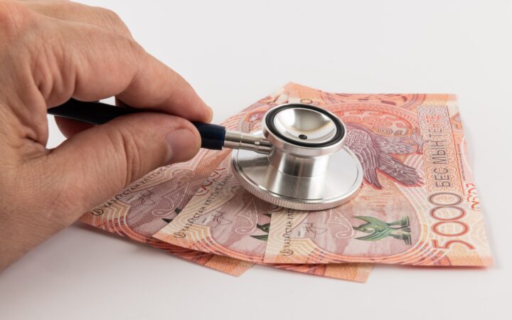 Дәрігер қатесі үшін науқастарға 502 млн теңге төленді