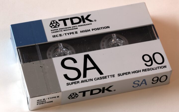 TDK